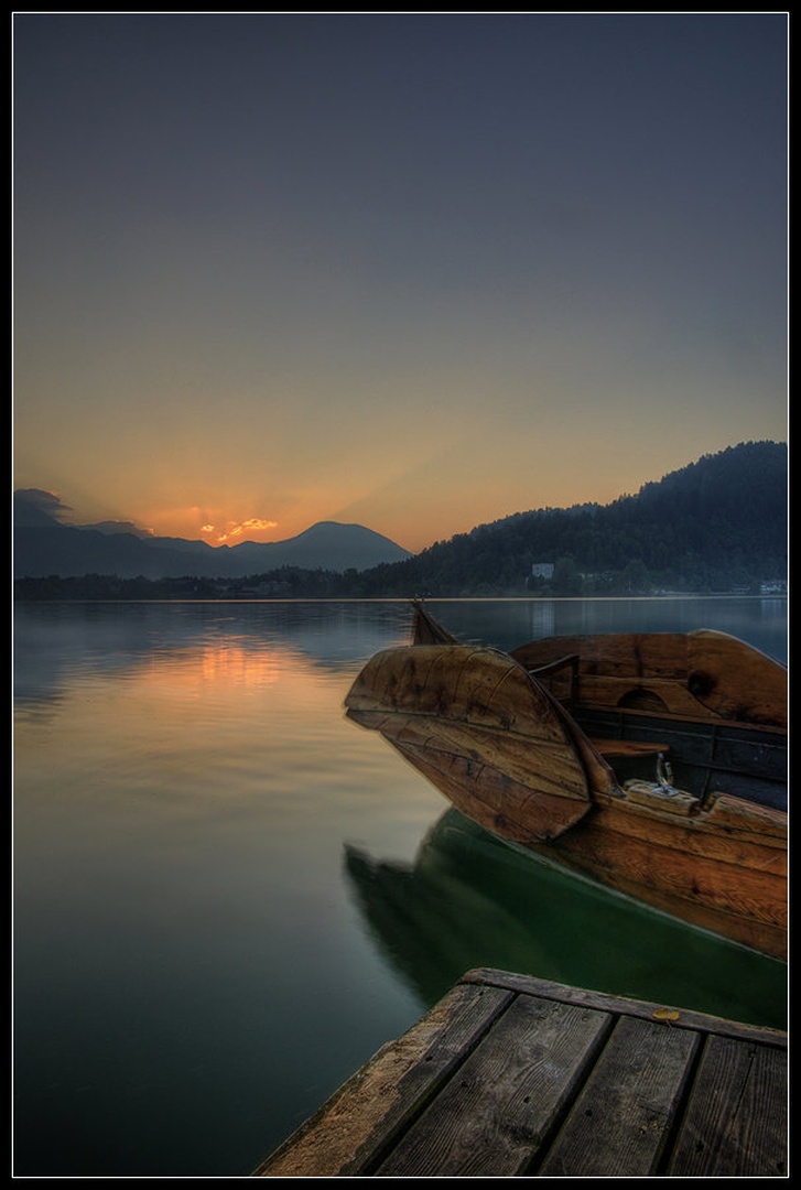 Blejsko jutro III by -ZaGoR-