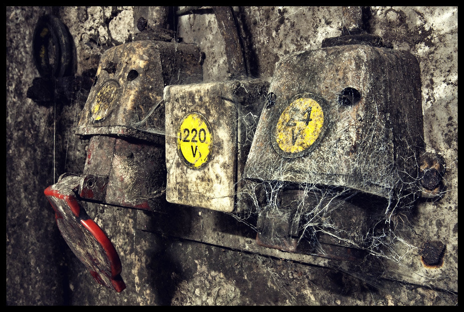 Voltage by -ZaGoR-