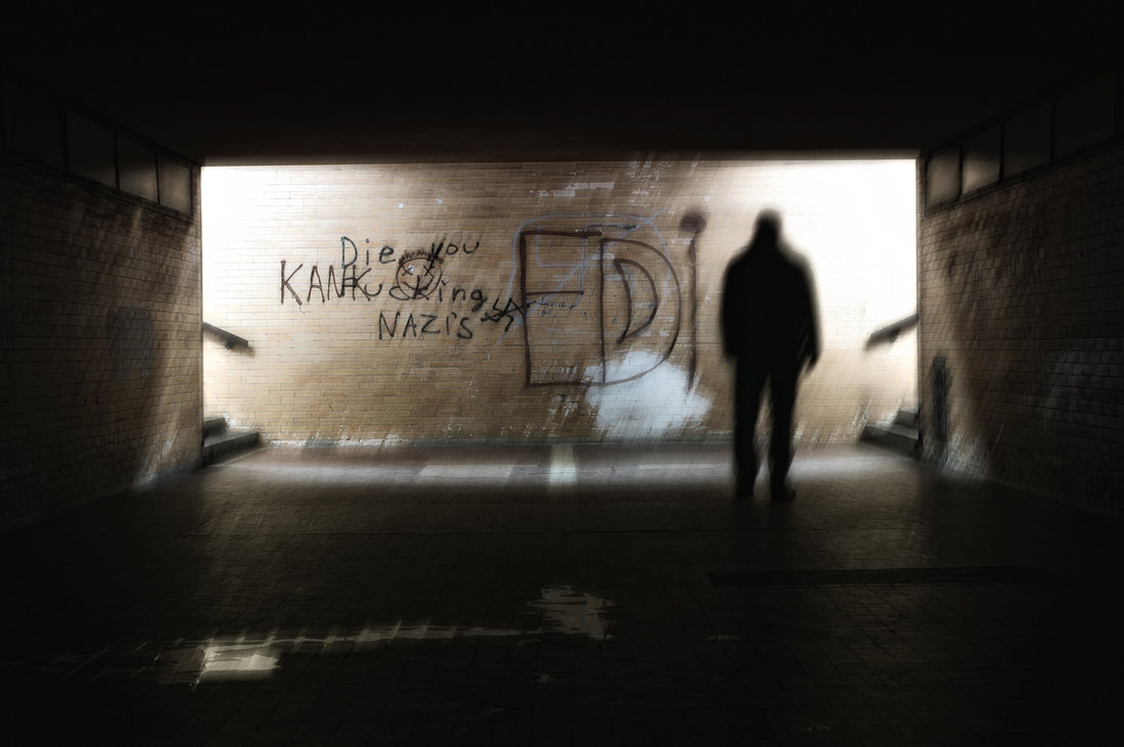 E D i by -ZaGoR-