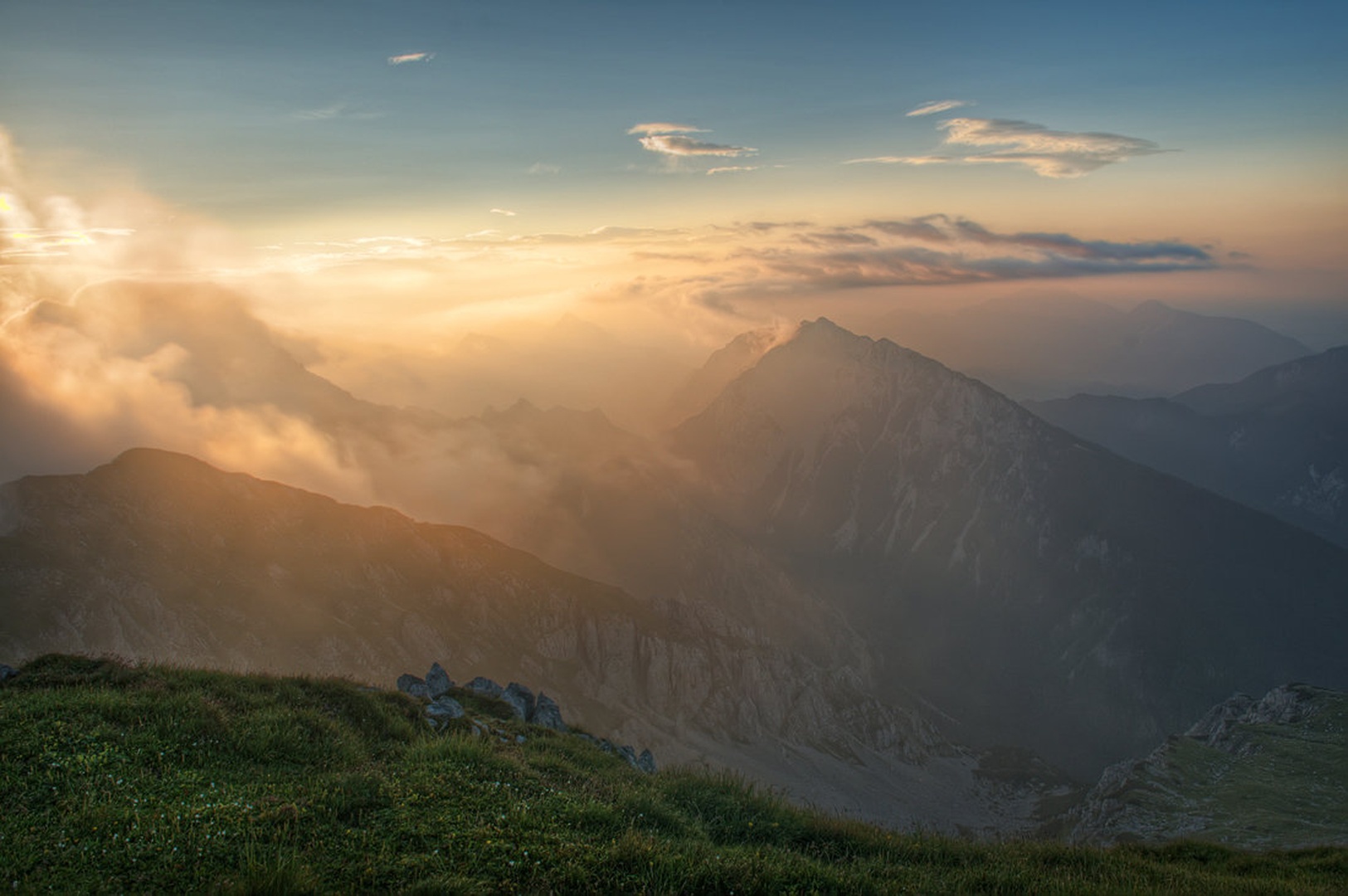 6 a.m. by -ZaGoR-