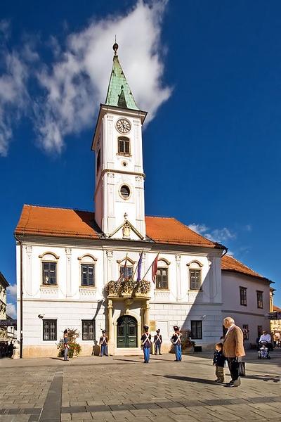 generacijski pogled na smjenu by ThePljuc