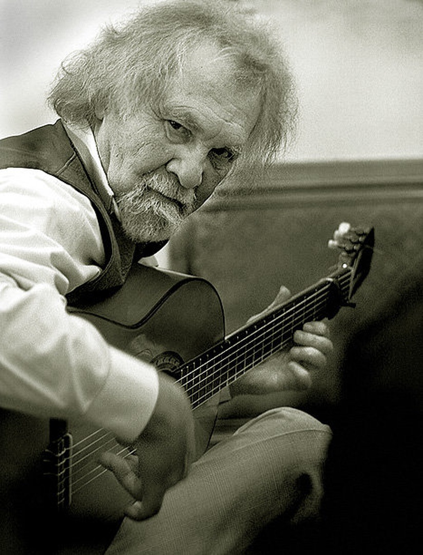 Gitarra flamenca by ThePljuc