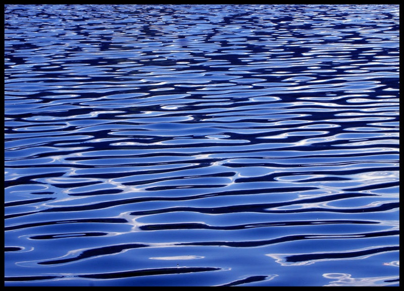 Jezero by QueenA