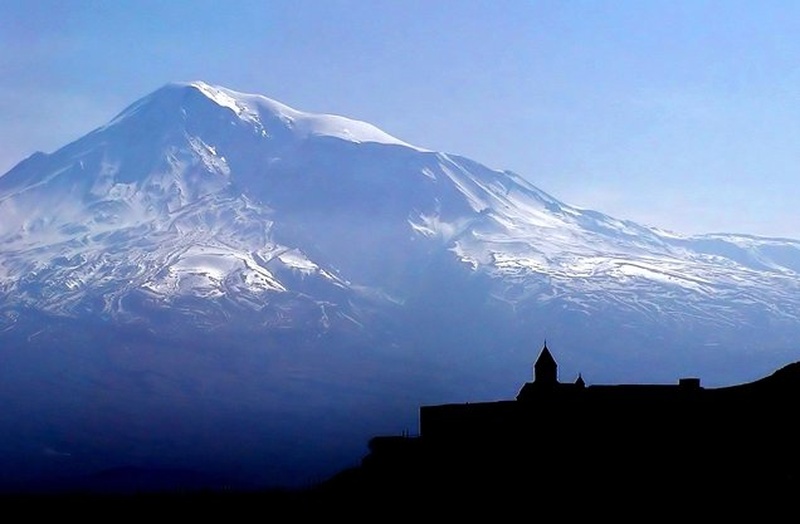Ararat & Khor Virap by Jasenka Lukša