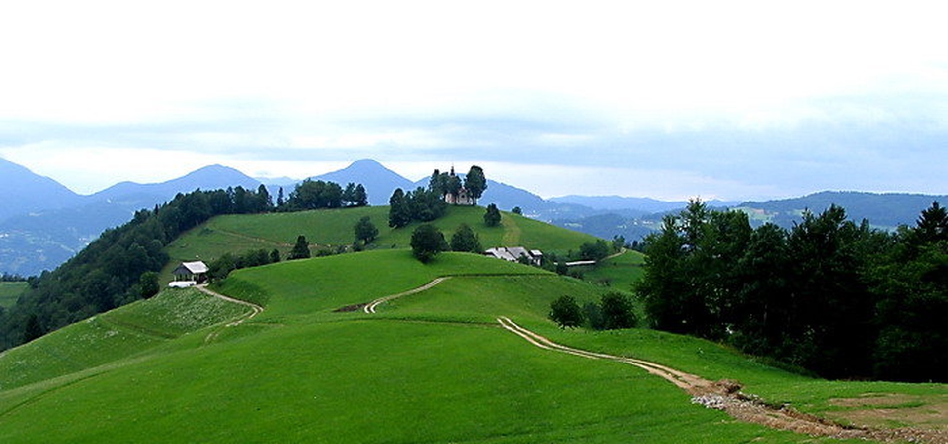 V škofjeloškem hribovju by