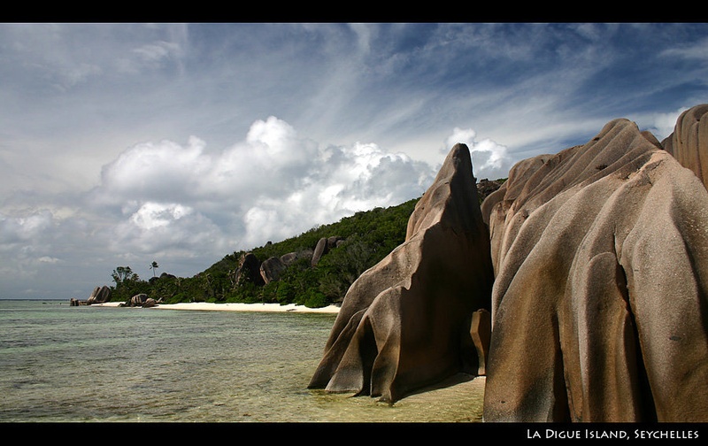 La Digue by Juš Medič