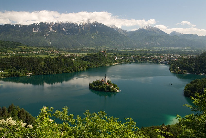 Blejsko jezero z okolico by Miran