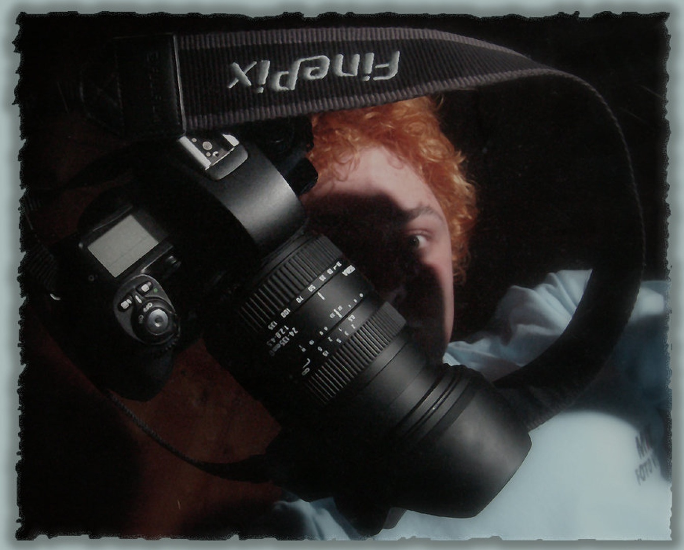 FUJIFILM FINEPIX S3PRO - gravitacija 0 by Primož ŽGAVEC
