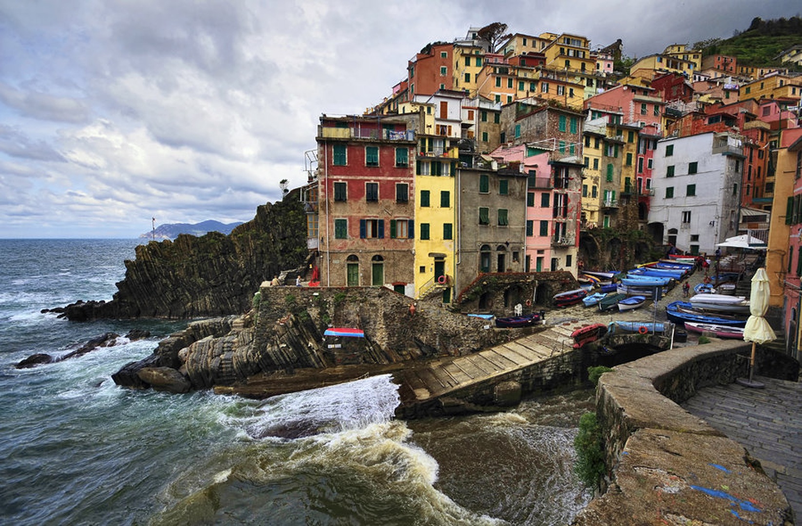 Riomaggiore by Dejan Marko
