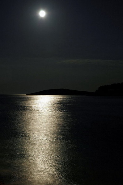 Hvar in luna by Aleksandar Hajduković