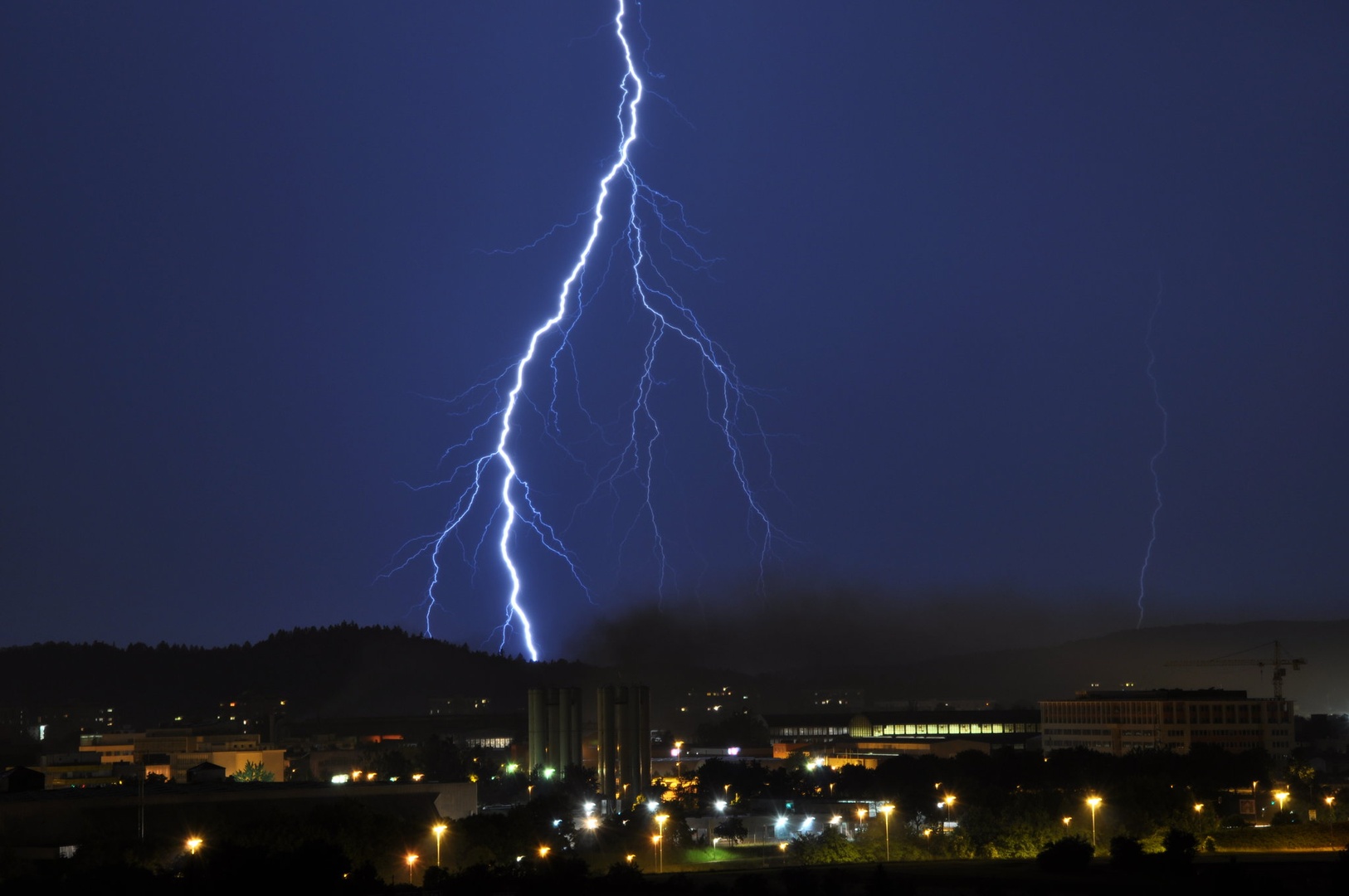 Smoking lightning by Rok Ahlin