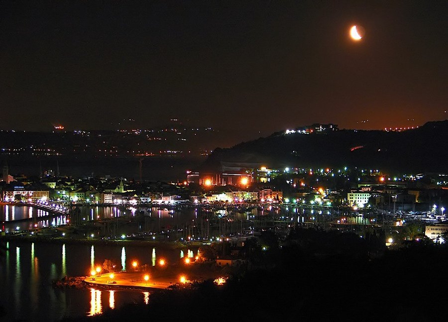 Izola by night by