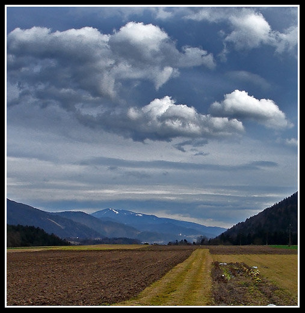 zemlja in nebo by
