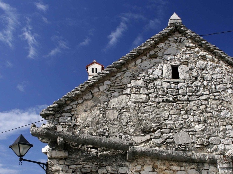 Kraška hiša by Ben