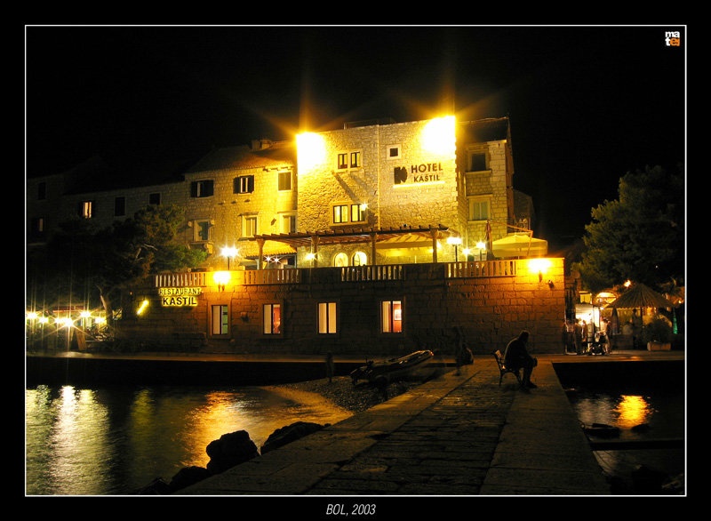 Hotel Kaštil by Matej
