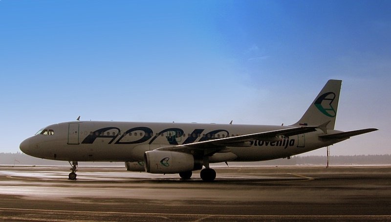 airbus A320 by Dušan Burjek