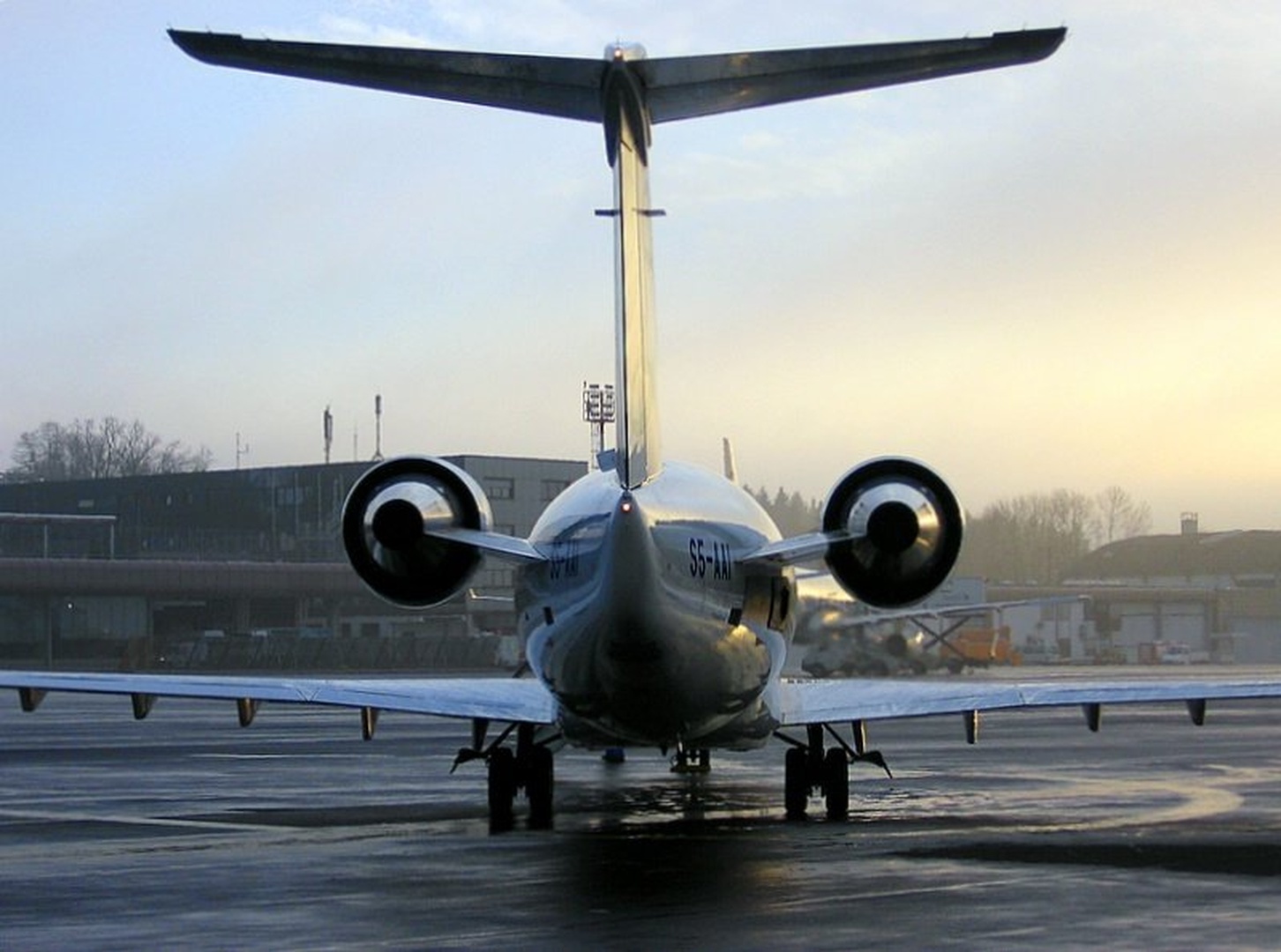rep CRJ 200 by Dušan Burjek