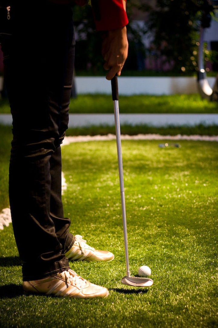 dvoranski golf by črt cenc