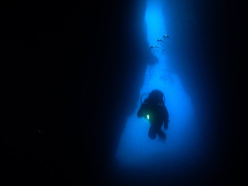 The Abyss by borisv