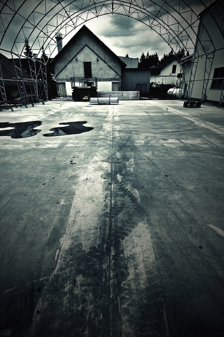 under constuction by Darko Pavlovic