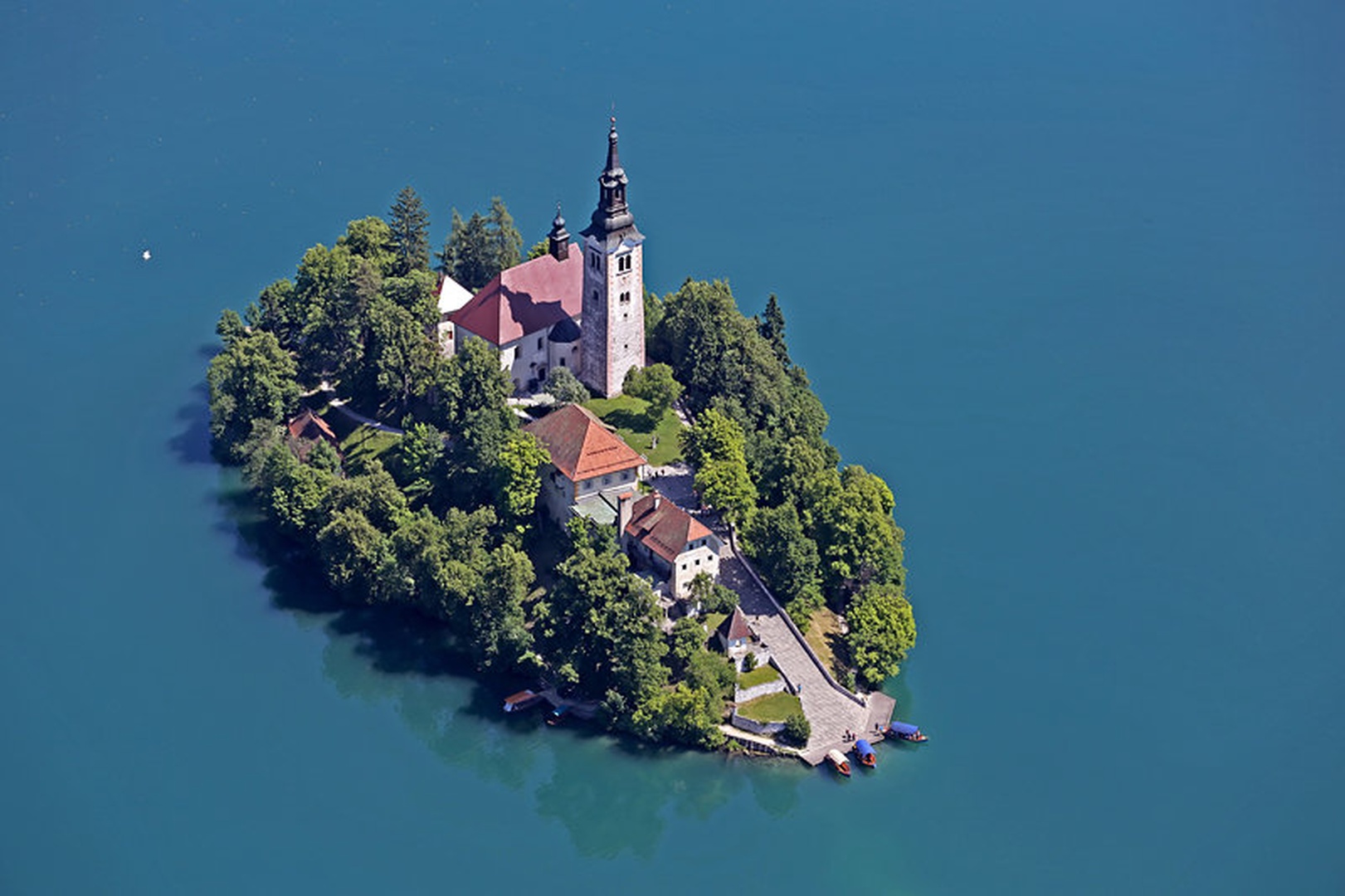 Blejski otok by Mitja Vodušek