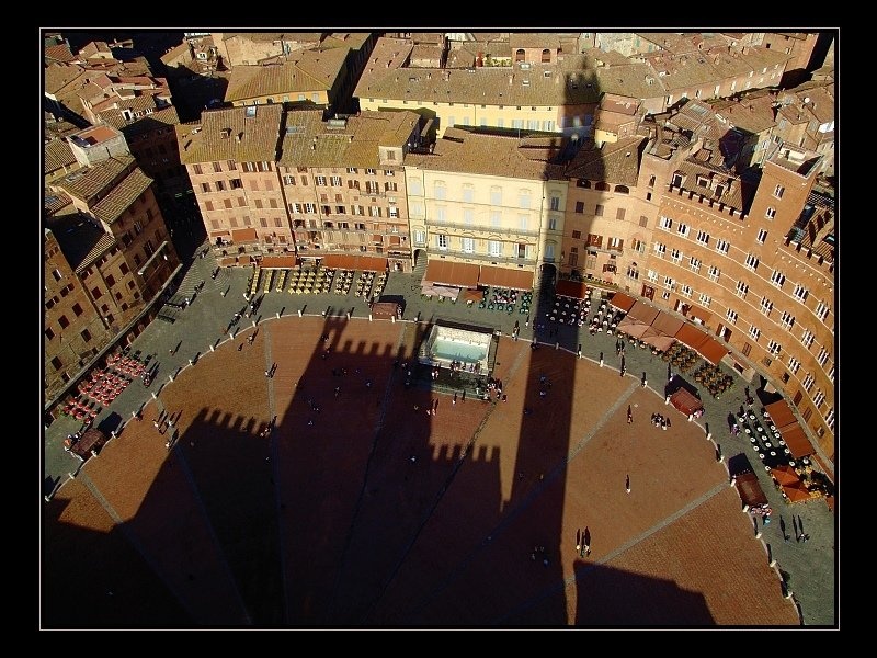 Siena - Il Campo by Vid Pogačnik