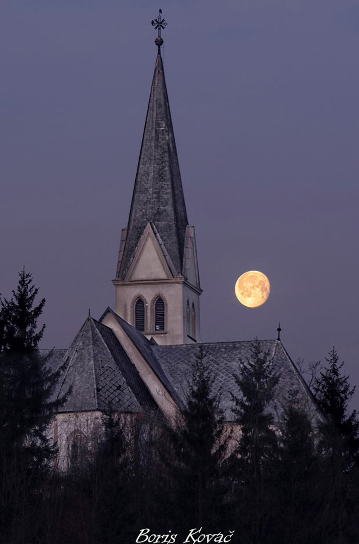 pred vzhodom by