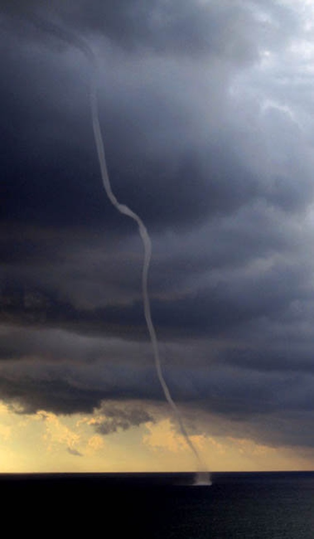 počitniški tornado... by tija