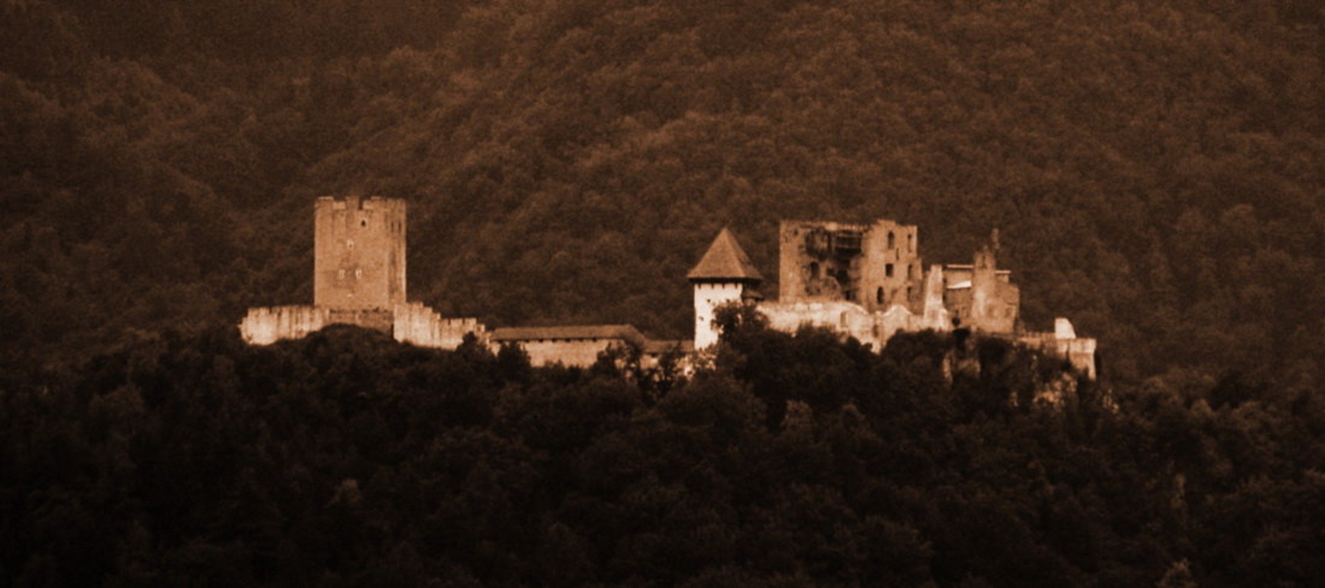 Stari grad by Boštjan Rančigaj