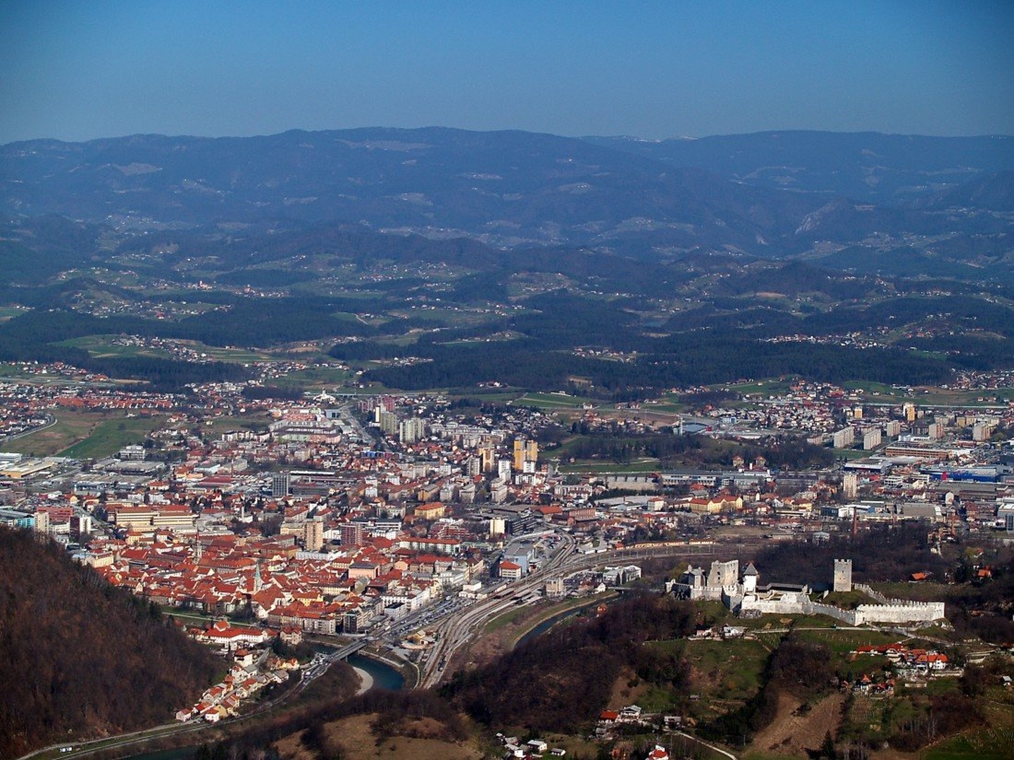 Celje in Stari grad by Boštjan Rančigaj