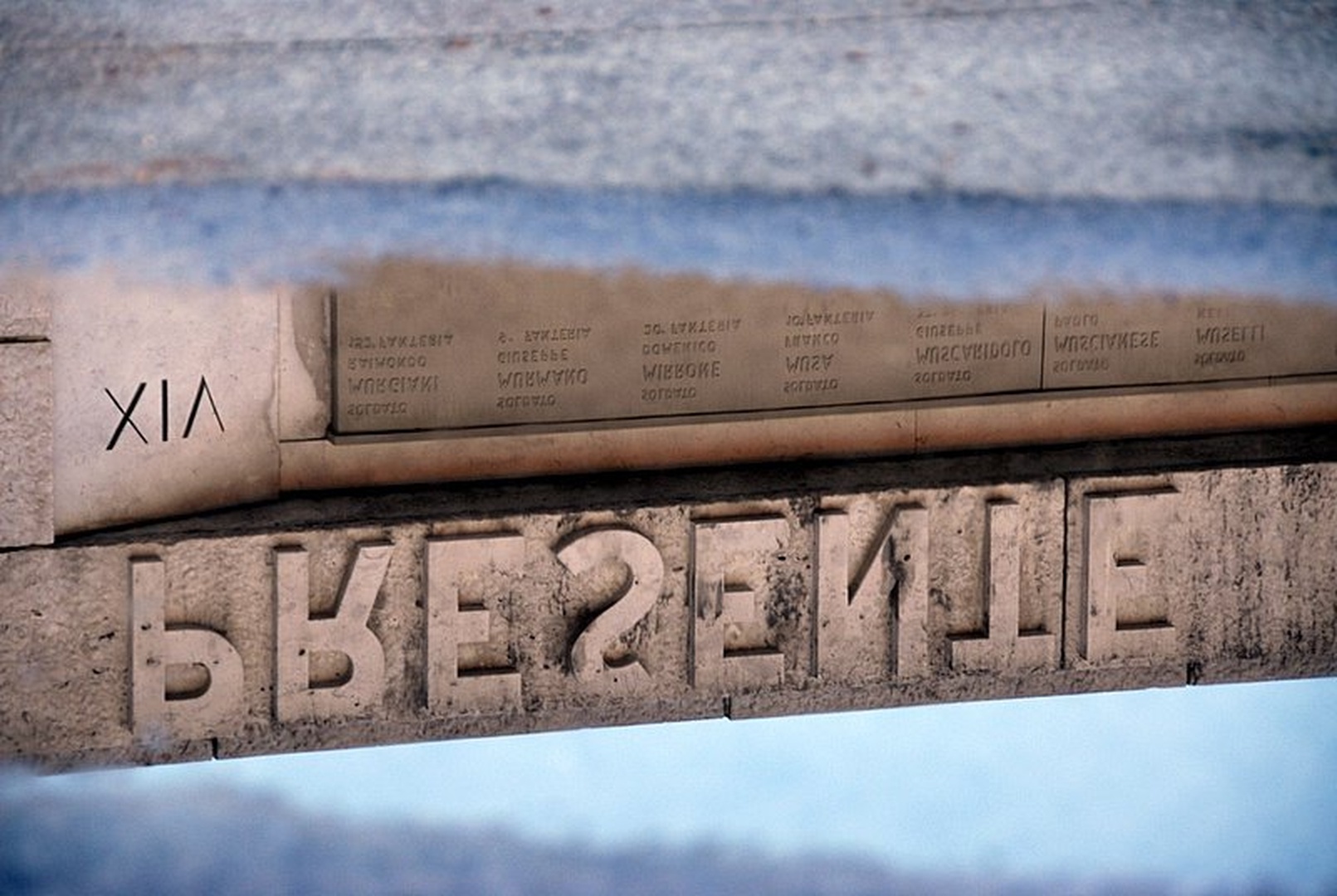 Presente by Duško Dokošič