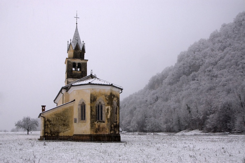 Cerkvica by Duško Dokošič