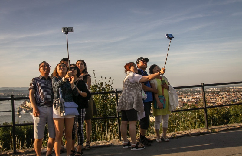 selfie obsession by Nina Lozej