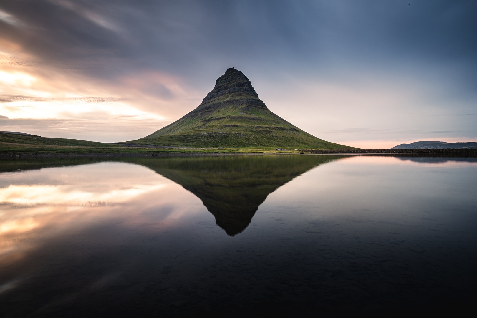 Kirkjufell by Nina Lozej