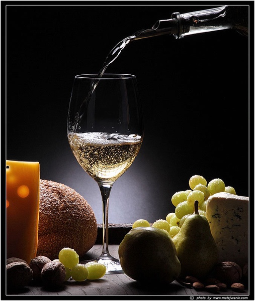 Deci vina by Matej Vranič