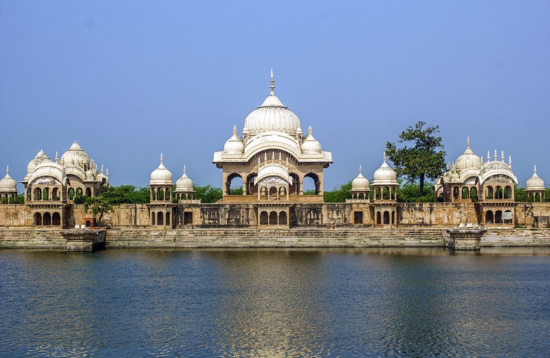 Kusumsarovar by Jure T.