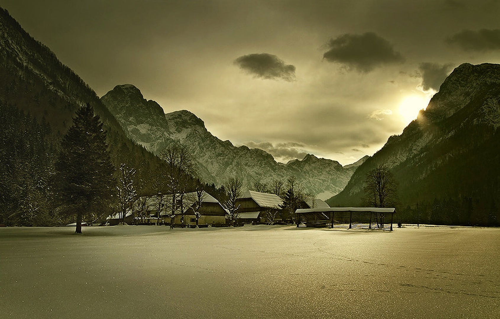 v dolini tihi by stefan