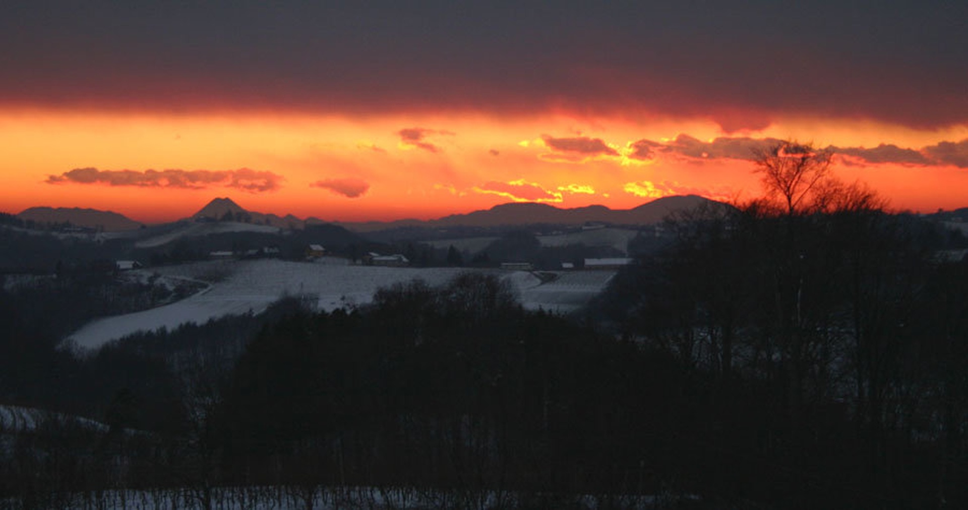 Rdečina neba by Mano´ Kolarič