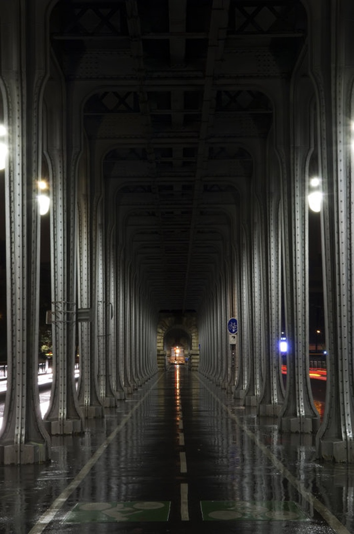 Dark alley by Sara Berdon