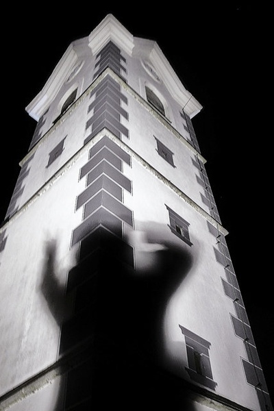 That's me in the corner, that's me in the spot light... by Rok Kimovec
