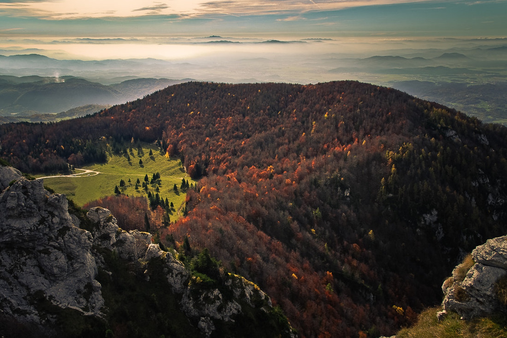 Jesen nad dolino by brane košak
