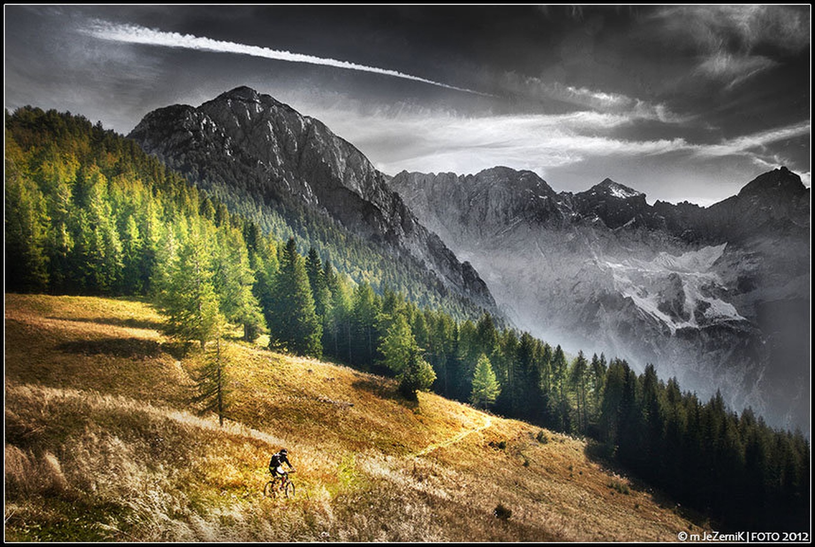 V dolino by Echo/ Matej Jezernik