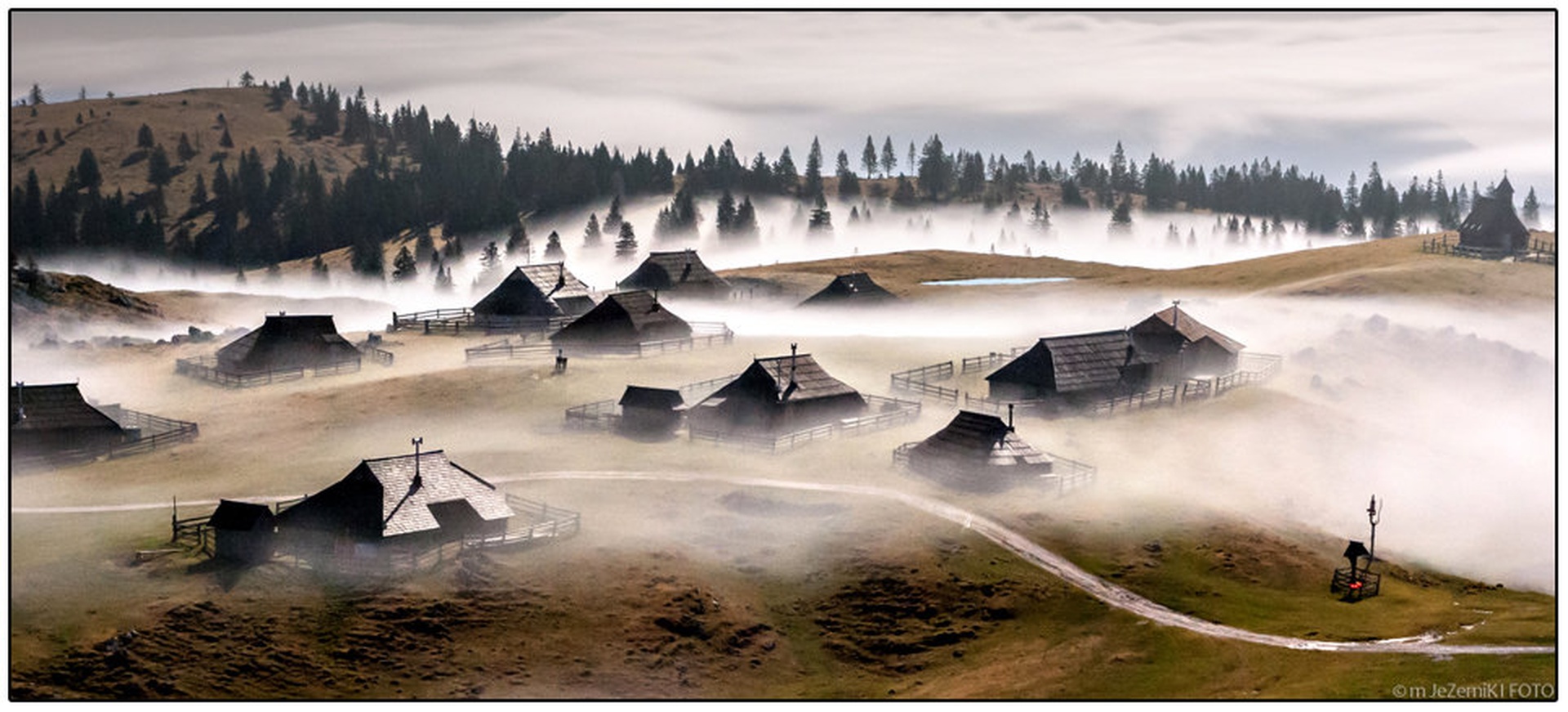Planina v mesečini by Echo/ Matej Jezernik
