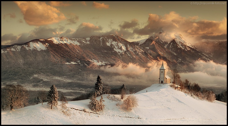 Jutranja zimska pravljica (Jamnik) by Echo/ Matej Jezernik