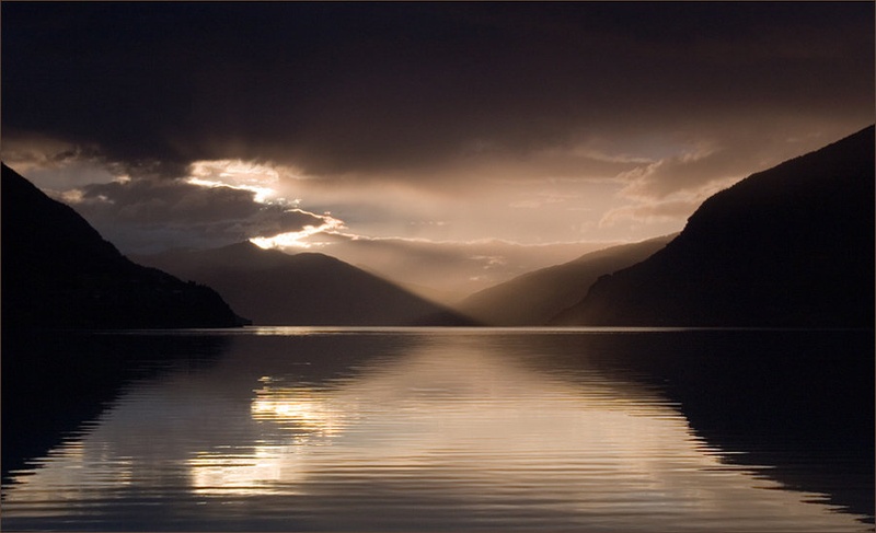 Norway 3 by Maciek Duczynski