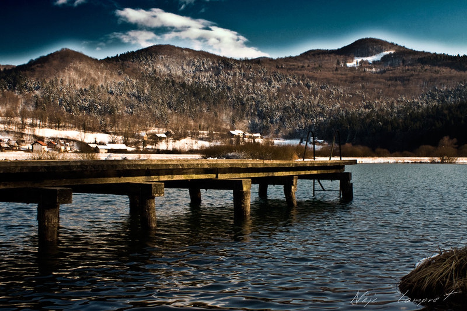Podpeško jezero by Nejc Lampret
