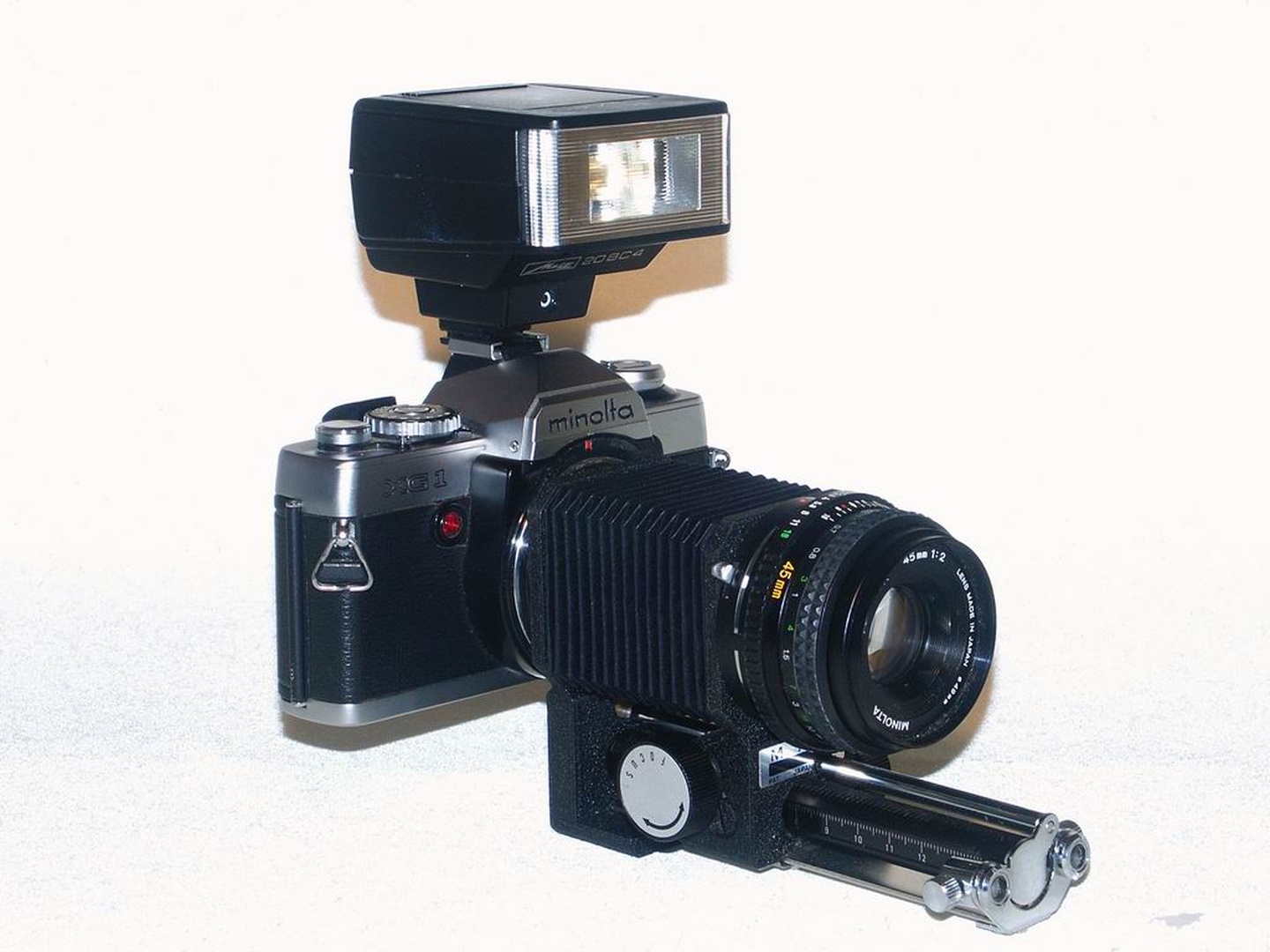 MINOLTA by ROBERT ROŠIC