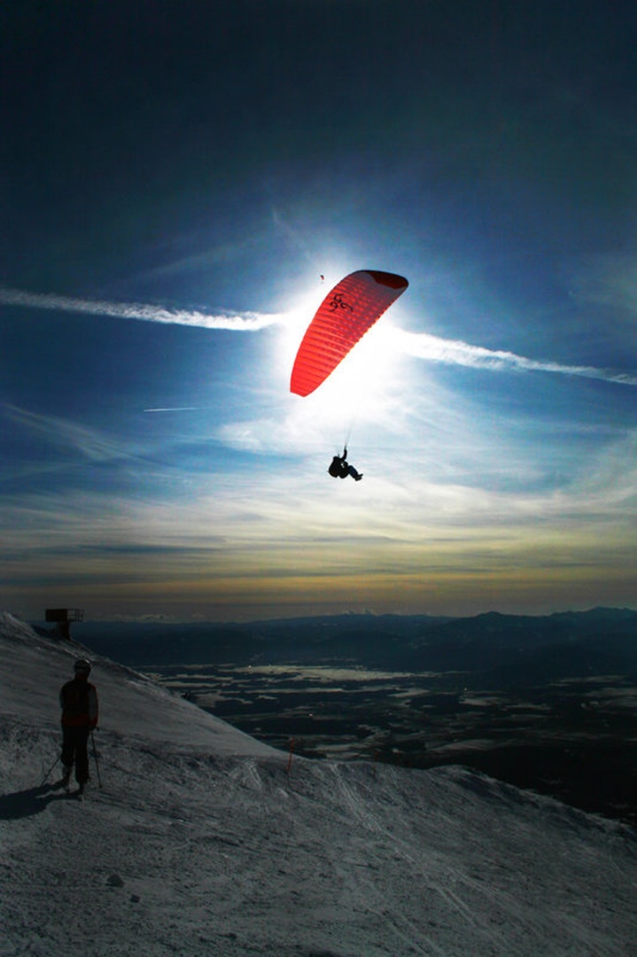 Going up ? by Gasper