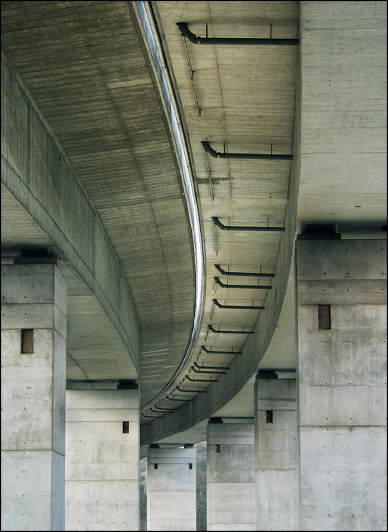 Viadukt by Jernej Lasič