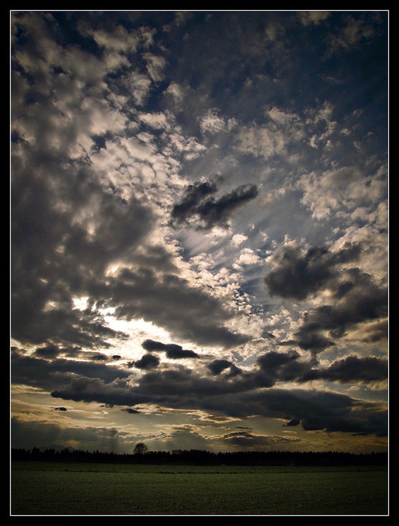 Clouds by Aleš Komovec